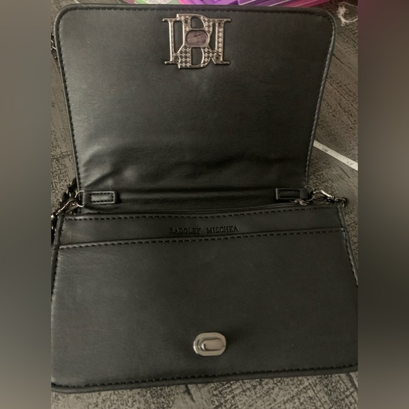 Badgley Mischka, Black Quilted Chain Shoulder Bag, NWOT - Picture 3 of 7